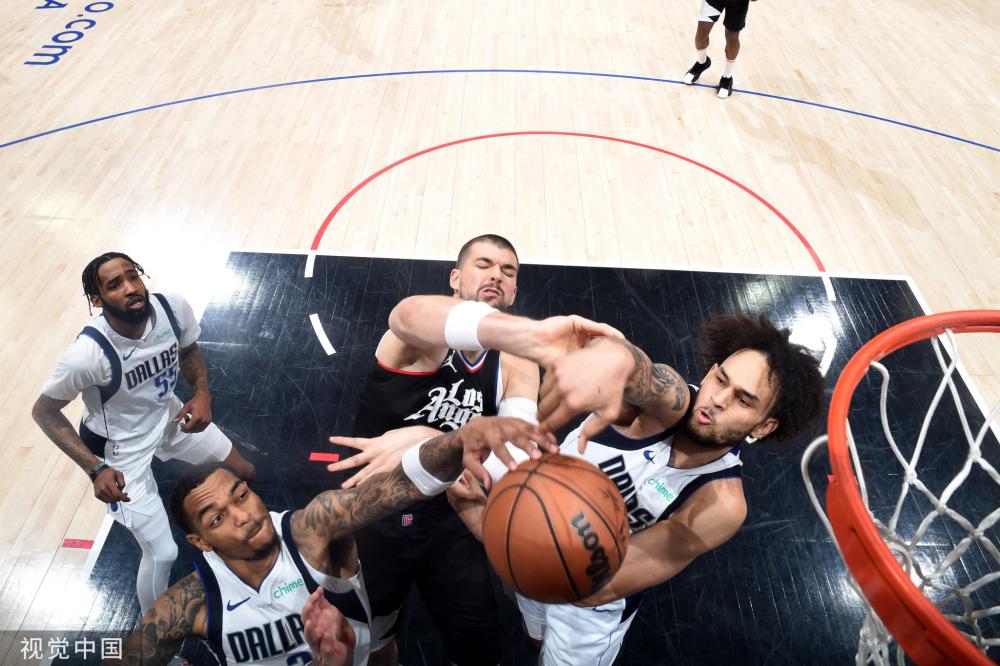 在他的指导 在他的指导