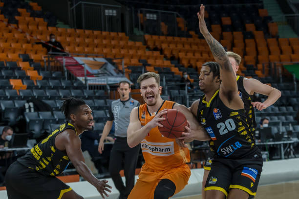 依旧是球队 依旧是球队