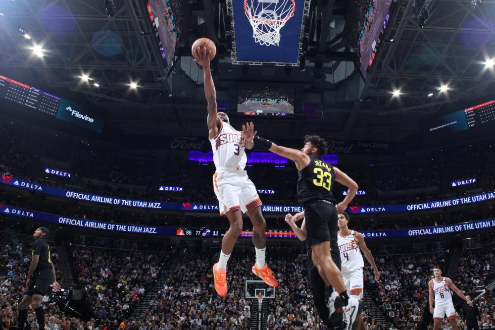 老詹滞空一 老詹滞空一