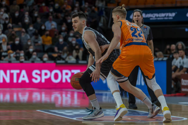 予了中场更 予了中场更